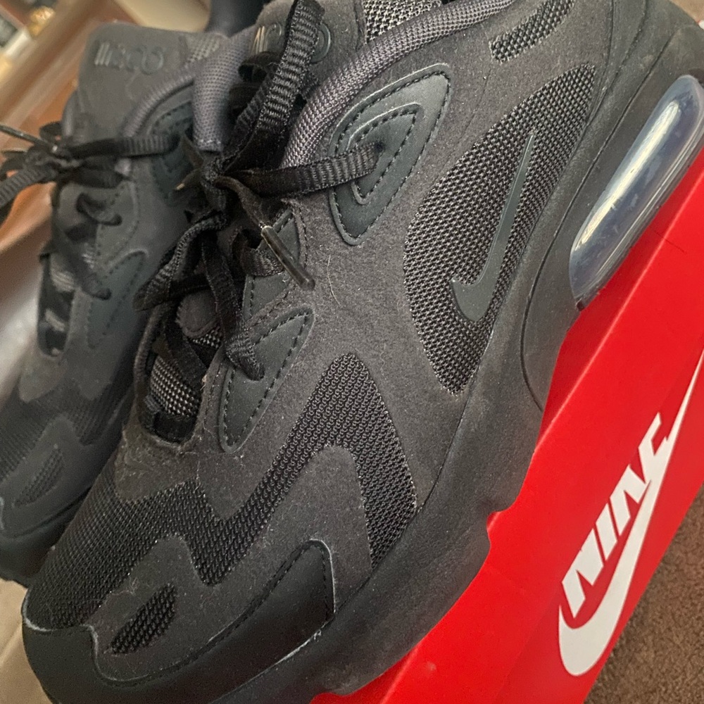 Boys 7Y Nike shoes